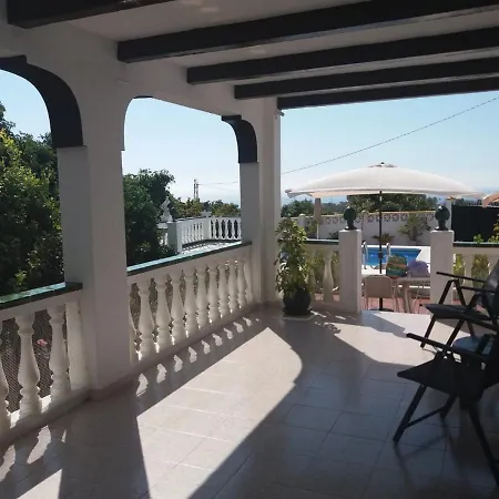 Casa Carmen Nerja 펜션 프리질리아나